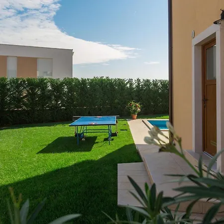 Vatovac Dom wakacyjny *