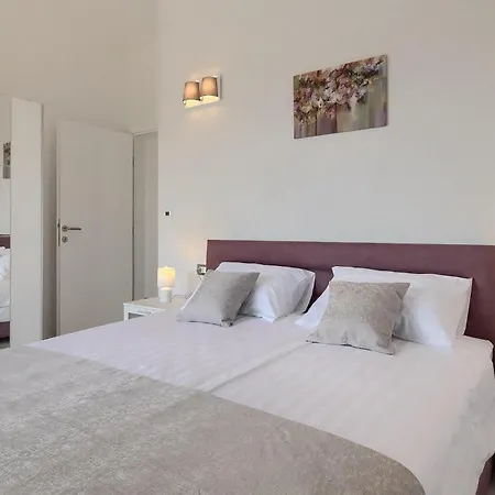 Holiday home Vatovac *